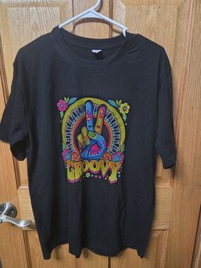 XL Lot Of 2 Hippie/BoHo T-ShirtsKids Groovy' Peace Sign Graphic T‑Shirt